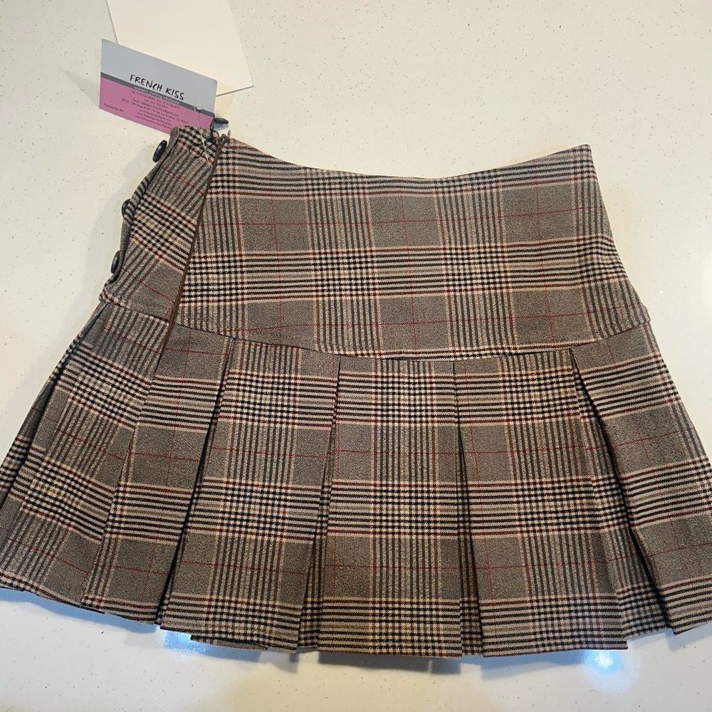 Pleated mini skirt